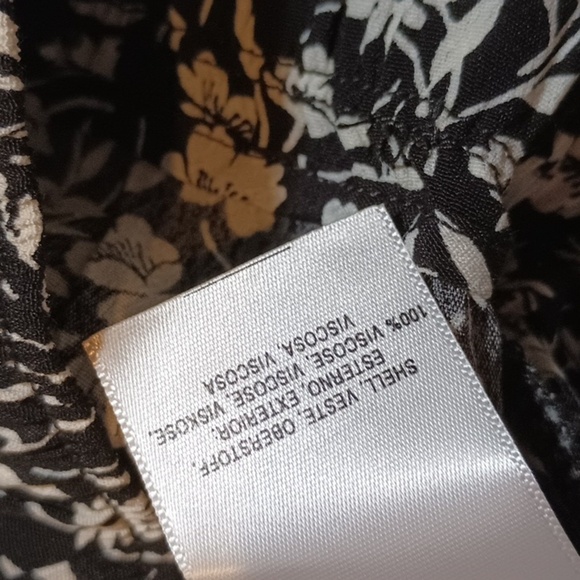 Maeve Black and White Floral High Waisted Shorts A24 - Picture 5 of 7